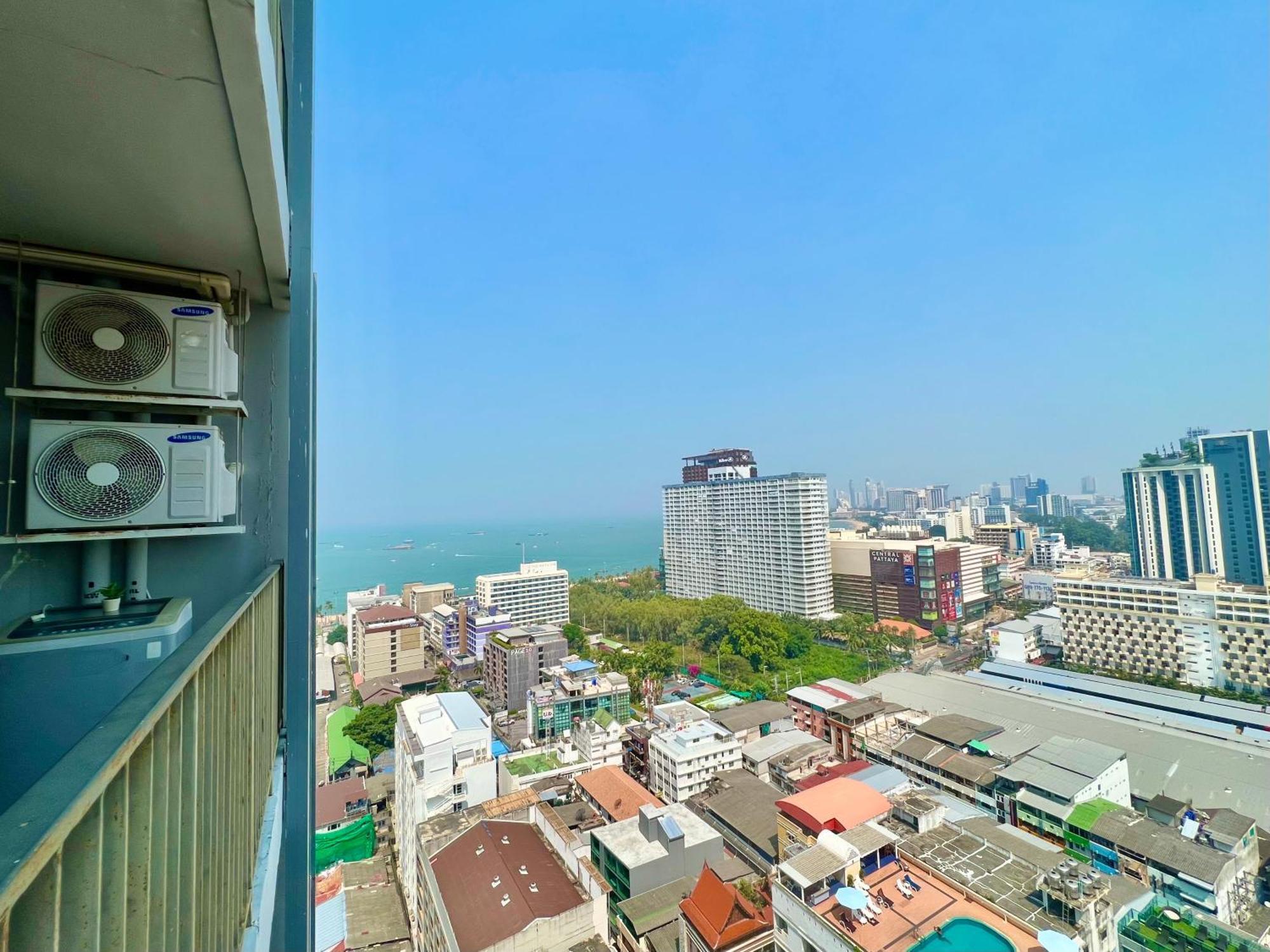 Sea View Pattaya Beach @The Base Central 파타야 외부 사진