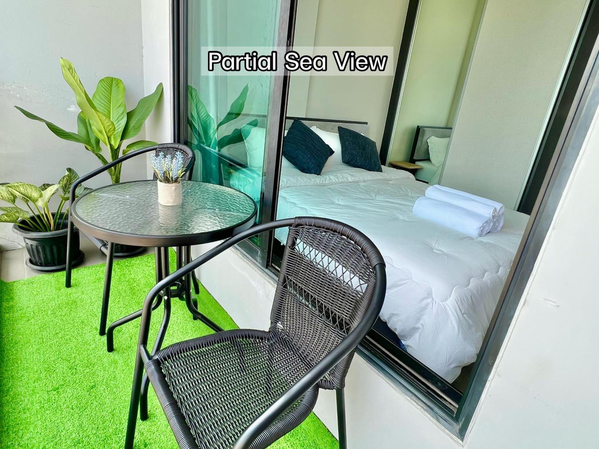 Sea View Pattaya Beach @The Base Central 파타야 외부 사진
